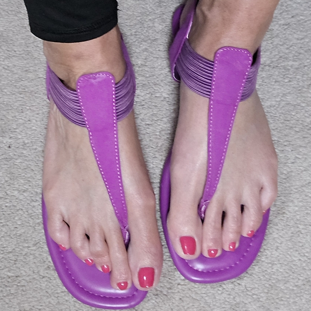 Rouge Helium Bold Purple Sandals